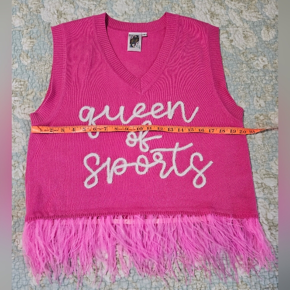 Queen of Sports Feather Sweater Tank, Size Small - Picture 5 of 10